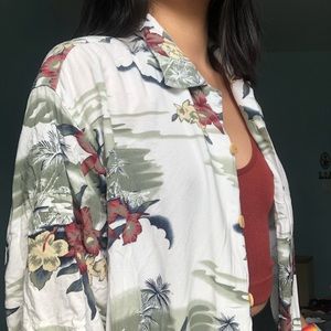 ❣️ 4/$20 - Hawaiian Button Up Shirt